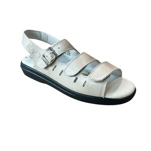 Propet Women's Breeze Walker Bone Adjustable Sandals SZ 8